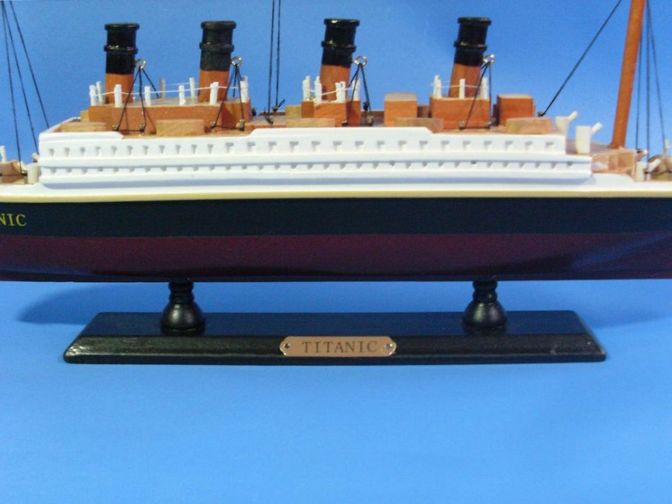 Assembled Decorative Titanic Ship - Fully Assembled Titanic Ship - Wooden RMS Titanic Model Cruise Ship 14"
